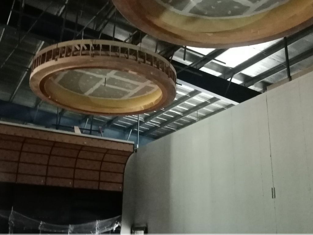 餐厅（当前图片）